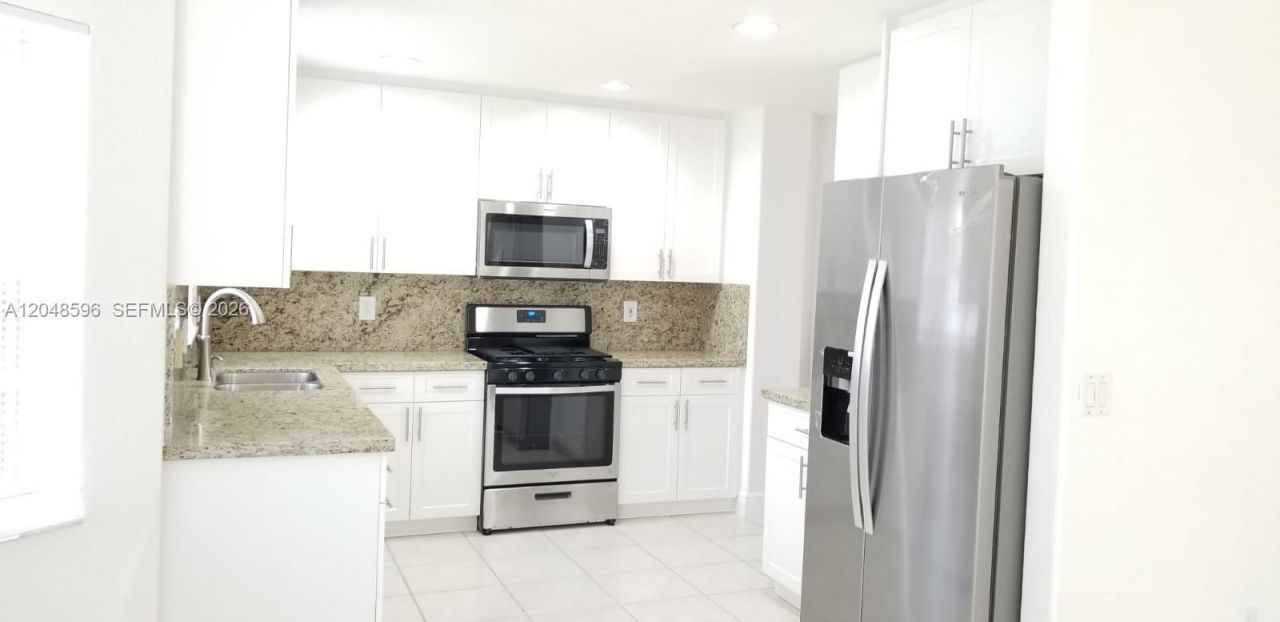 2420 NW 137th Ter , Unit 2420, Sunrise, FL 33323 Photo