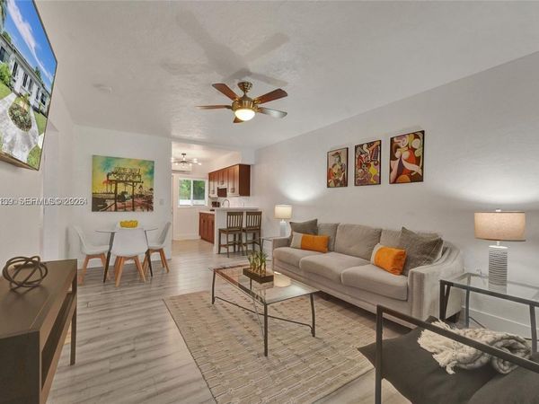 361 NW 103rd St , Miami, FL 33150