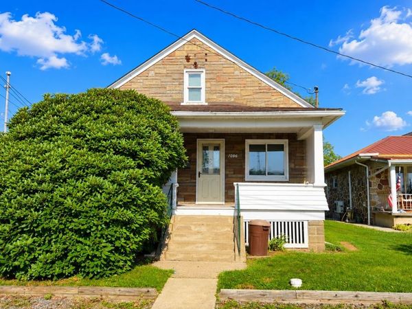 1006 Poe Street, Vandergrift, PA 15690