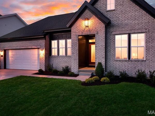 210 Kerry Downs Drive, Dardenne Prairie, MO 63368