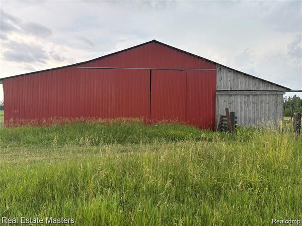 300 Hubert, Caledonia Twp, MI 48762