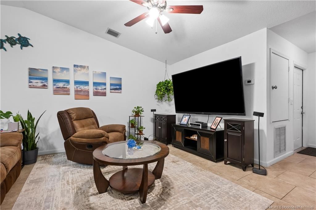 1529 NE Sunview Terrace , Jensen Beach, FL 34957 Photo