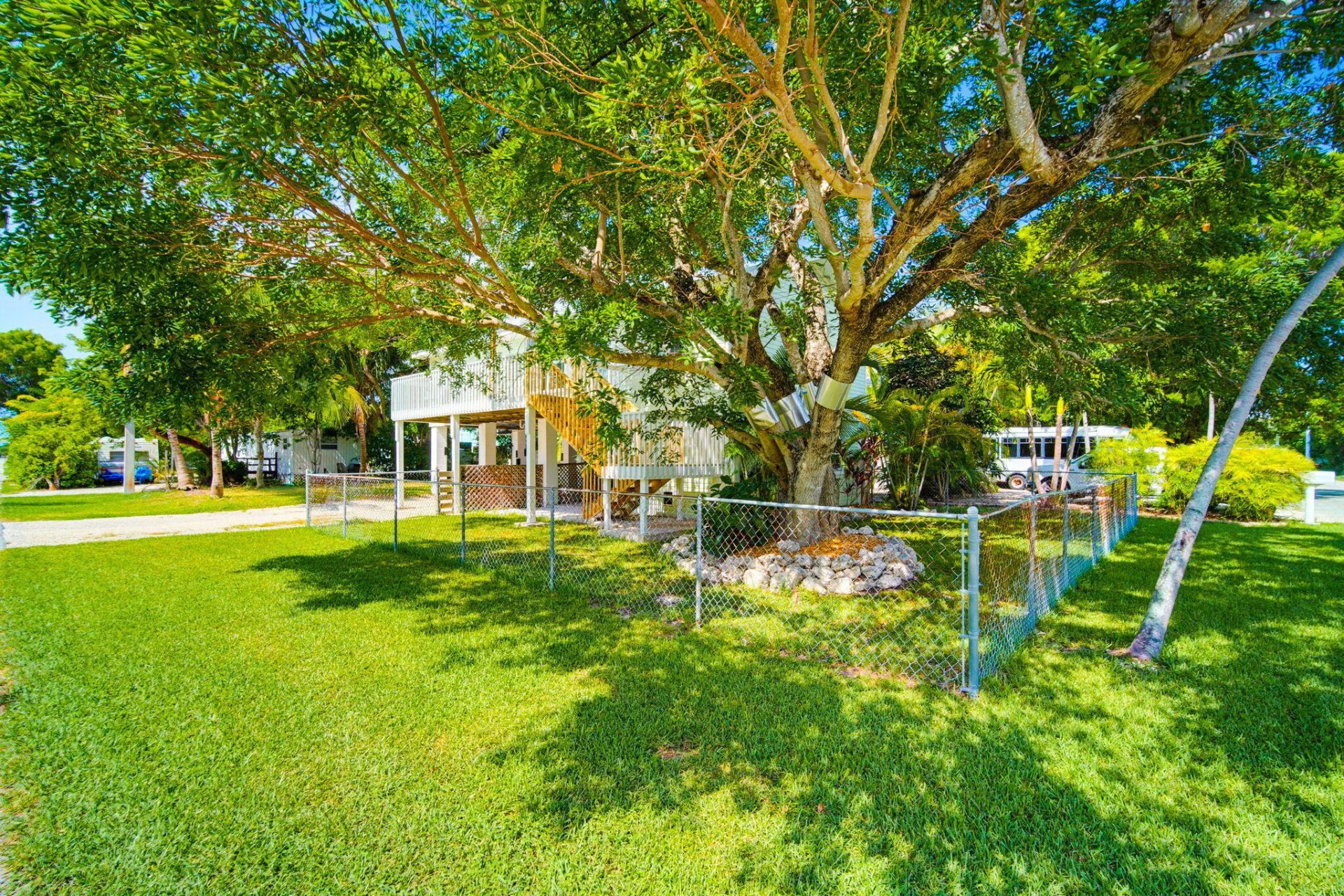 31054 Avenue J, Big Pine Key, FL 33043 Photo