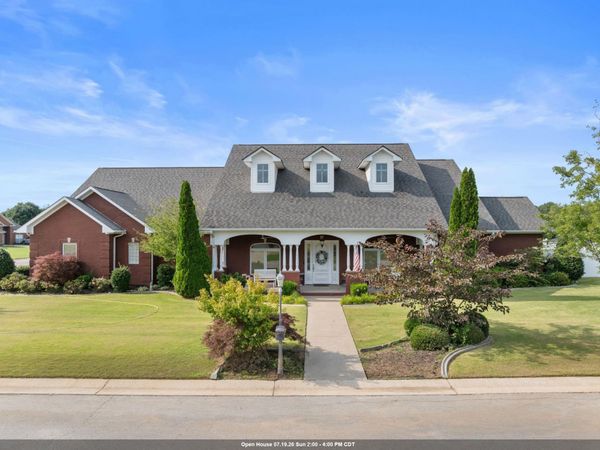 201 Cottonwood Run, Florence, AL 35630
