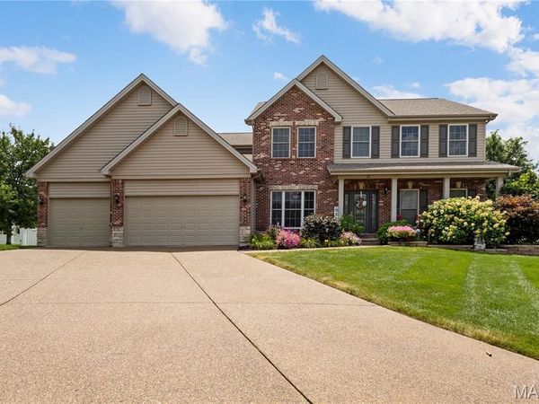 28 Twinleaf Court, St Peters, MO 63376