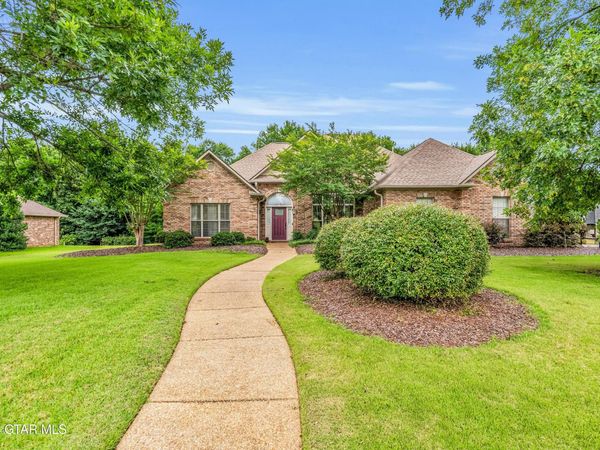 109 Canna Avenue, Starkville, MS 39759