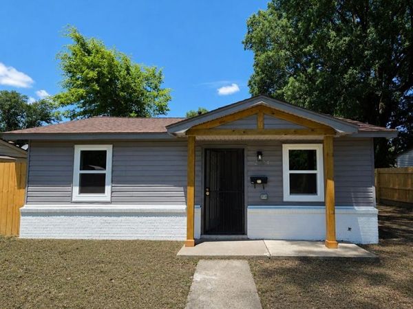 2604 E Jackson Ave, West Memphis, AR 72301