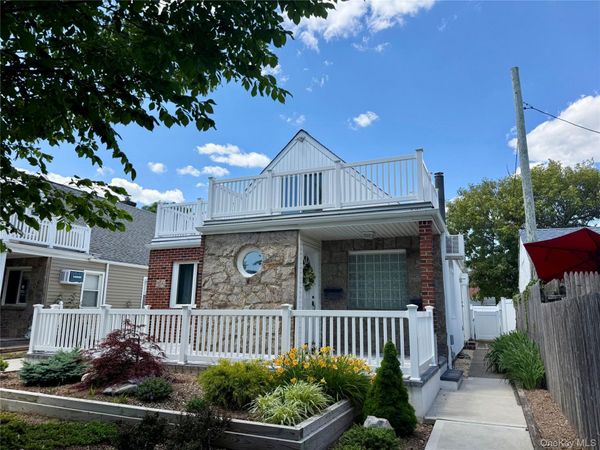 615 W Market Street , Unit Upper, Long Beach, NY 11561