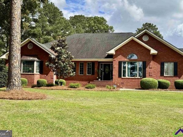 102 OAKATEE COURT Courts, Cordele, GA 31015