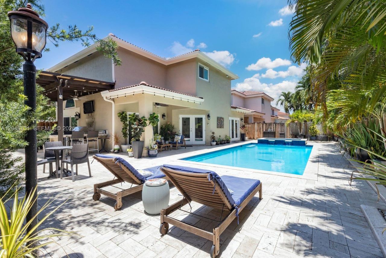 11035 NW 47th Ln , Doral, FL 33178 Photo