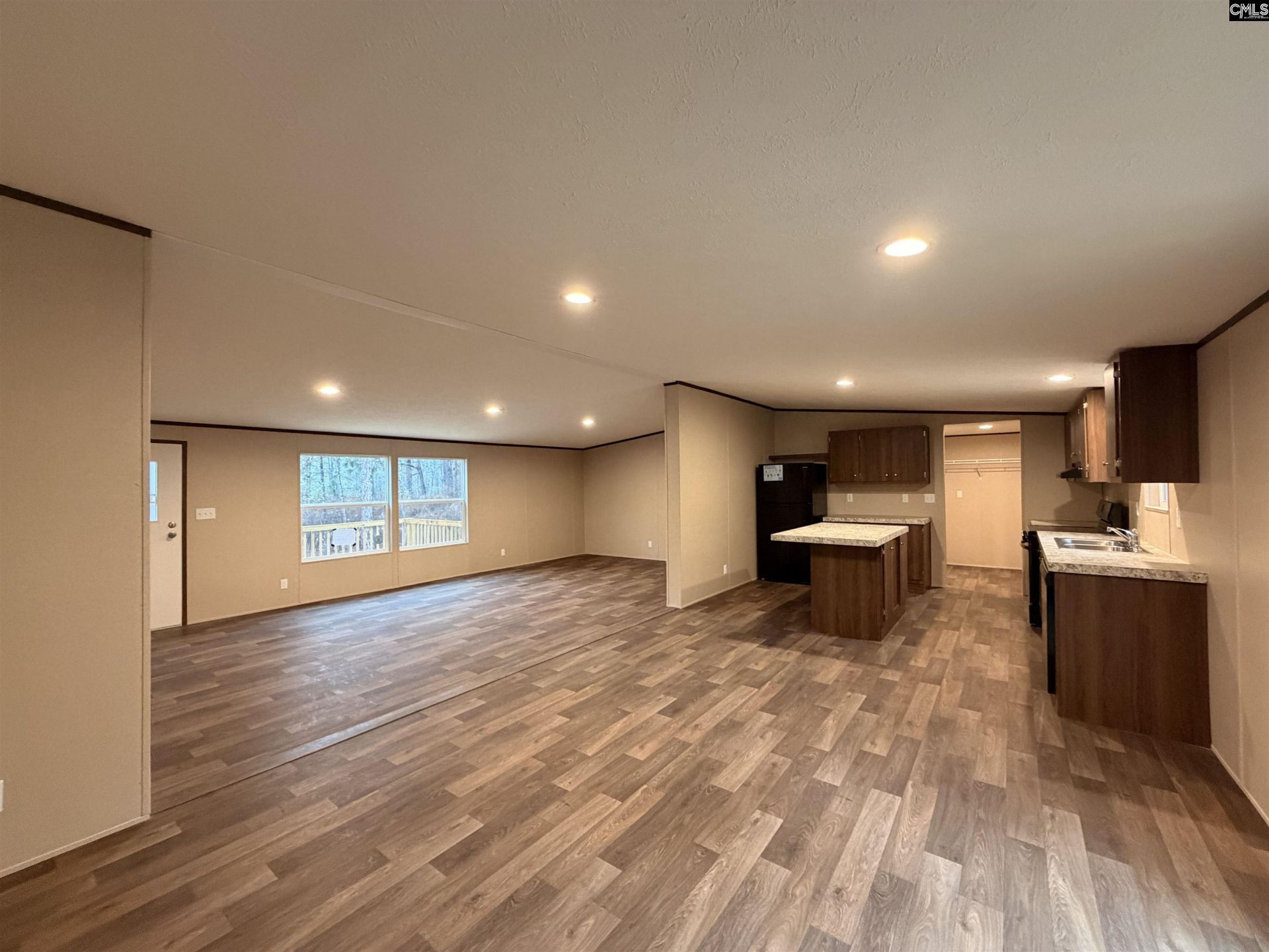 136 Carlton Drive  Photo 12