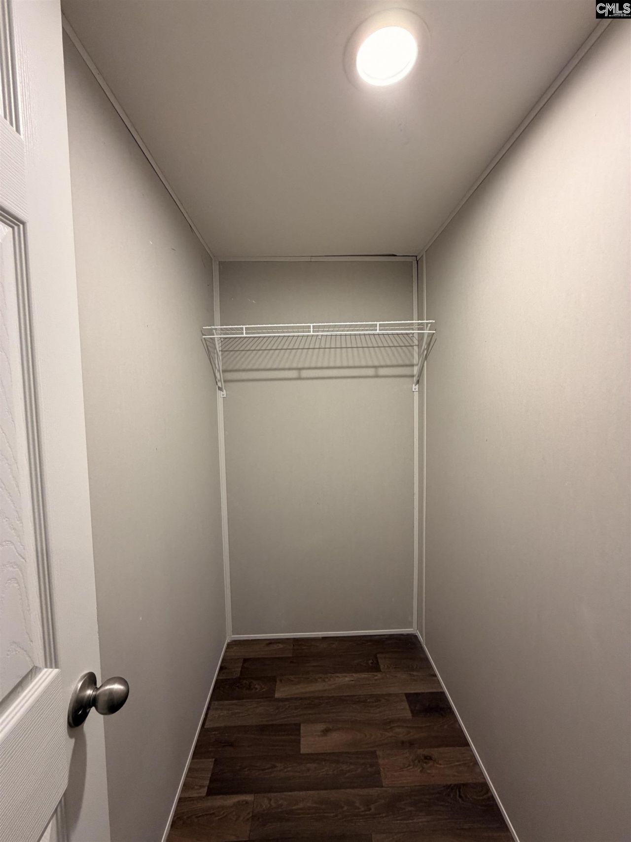 136 Carlton Drive  Photo 18