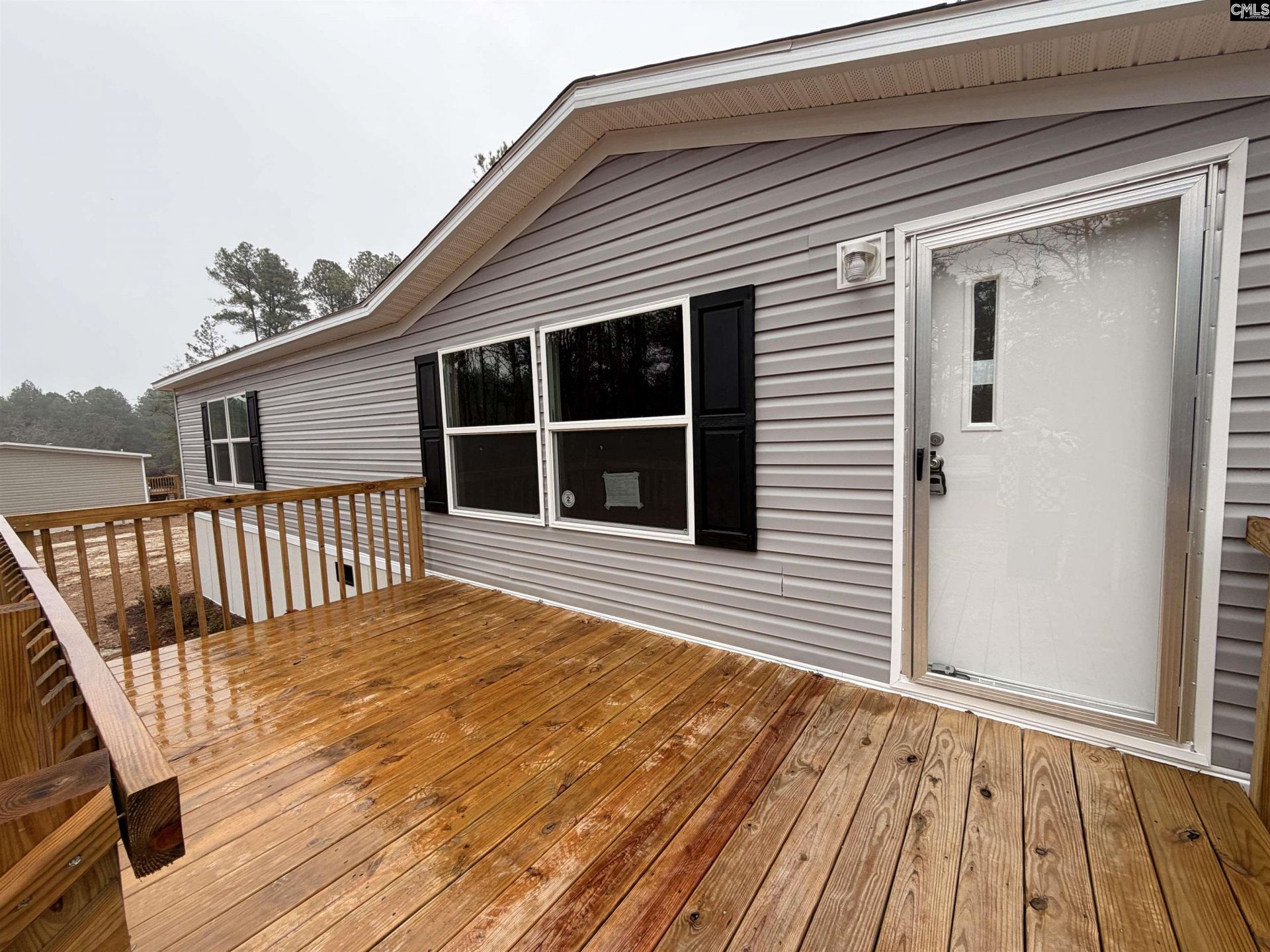 136 Carlton Drive  Photo 4