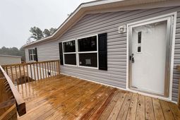 136 Carlton Drive  photo 4