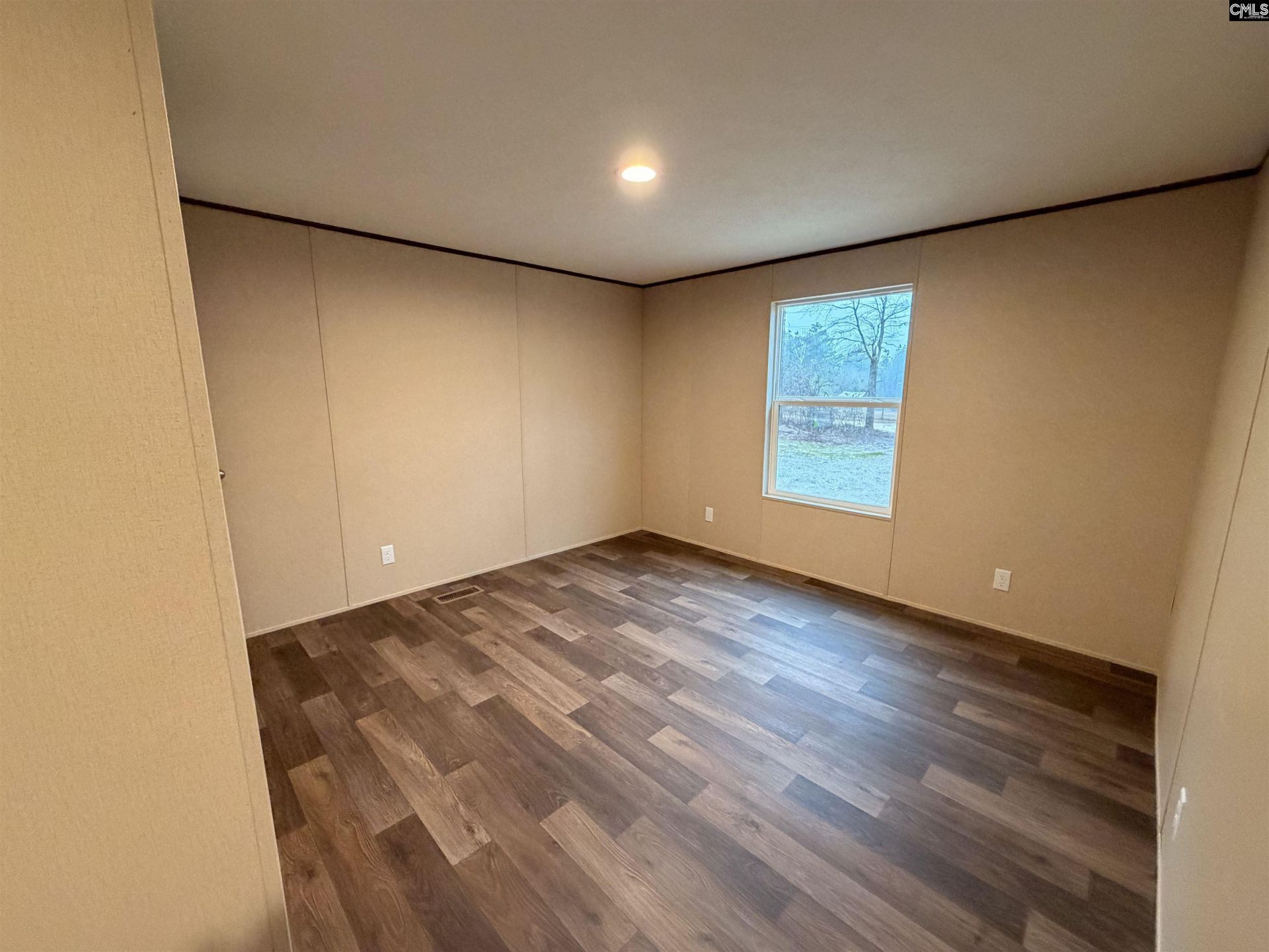 130 Carlton Drive  Photo 17
