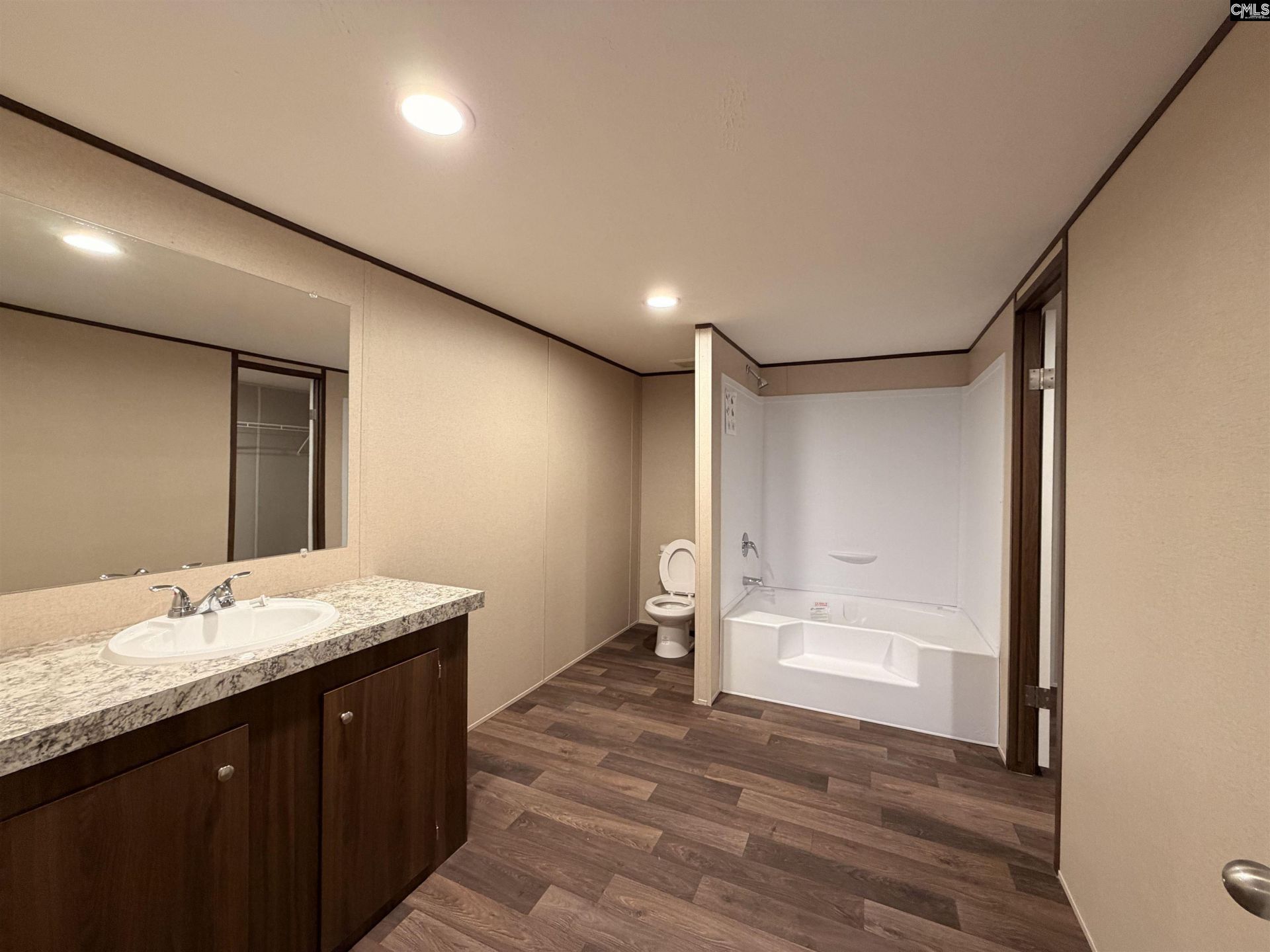 130 Carlton Drive  Photo 25