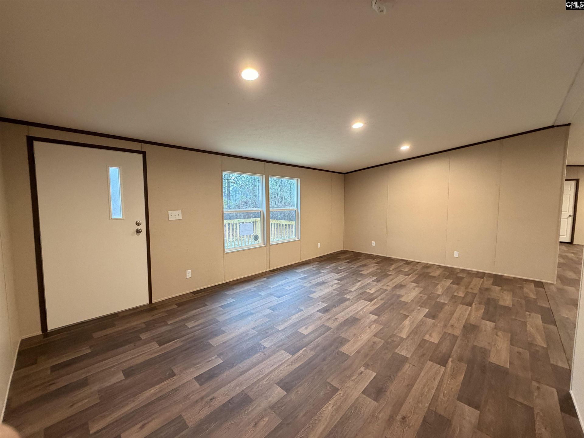 130 Carlton Drive  Photo 28