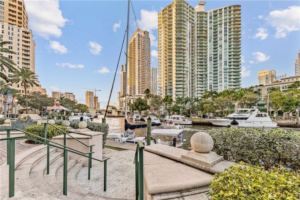 520 SE 5th Avenue, Unit 2404, Fort Lauderdale, FL 33301 Photo