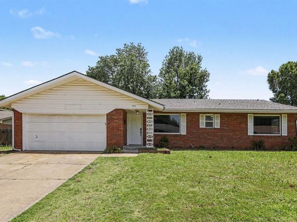 3320 Meadowbrook Drive, Oklahoma City, OK 73110