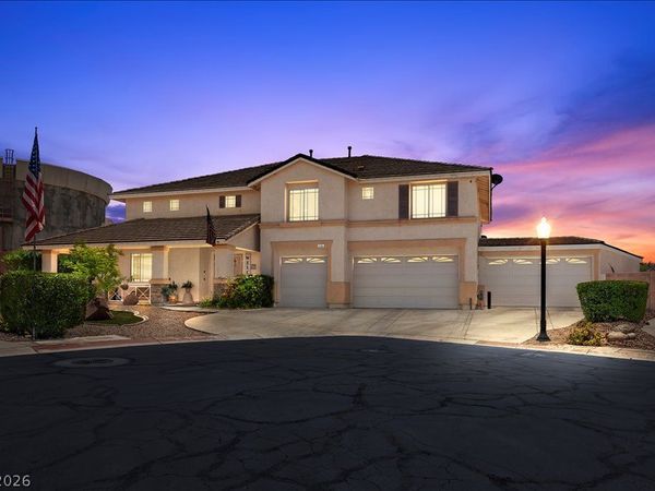 6681 Blue Sapphire Avenue , Las Vegas, NV 89110