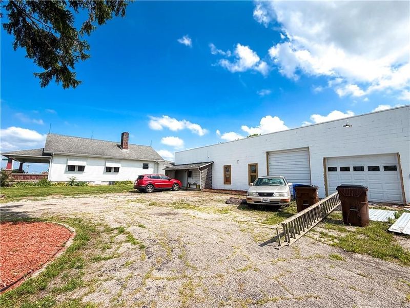 8543 Pitsburg Laura Road, Pitsburg, OH 45304 Photo 3
