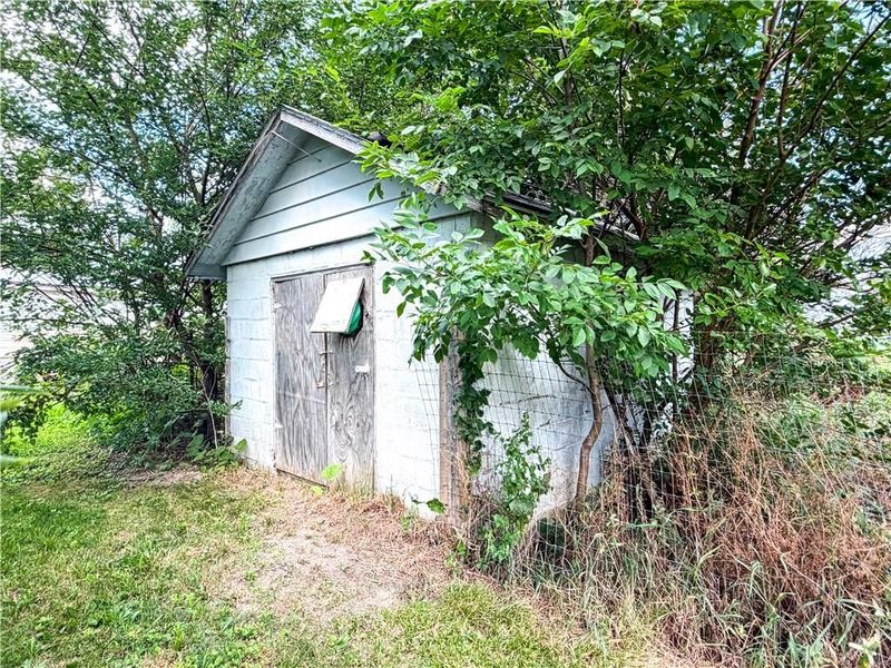 8543 Pitsburg Laura Road, Pitsburg, OH 45304 Photo 32