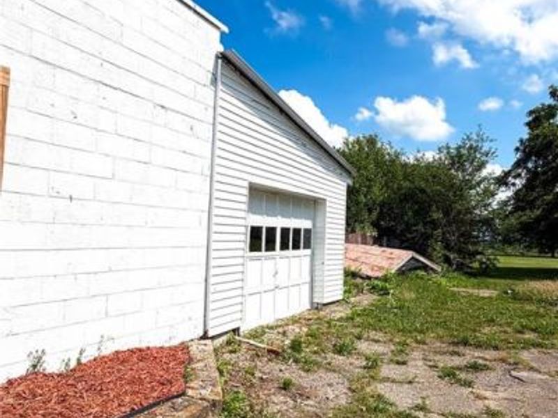 8543 Pitsburg Laura Road, Pitsburg, OH 45304 Photo 4