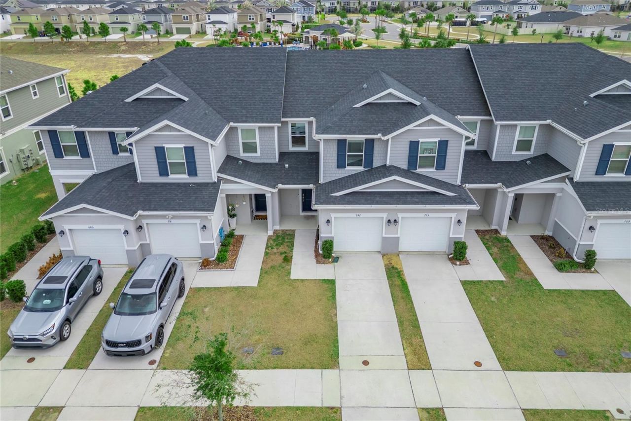 697 Stoney Point Circle , Davenport, FL 33896 Photo