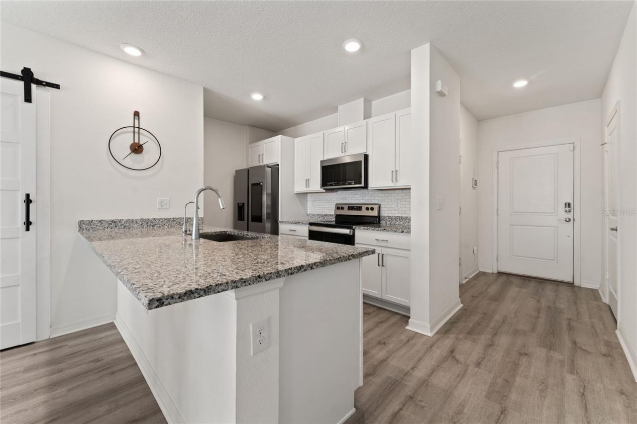 697 Stoney Point Circle , Davenport, FL 33896 Photo