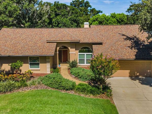 9904 OAKS LANE , SEMINOLE, FL 33772