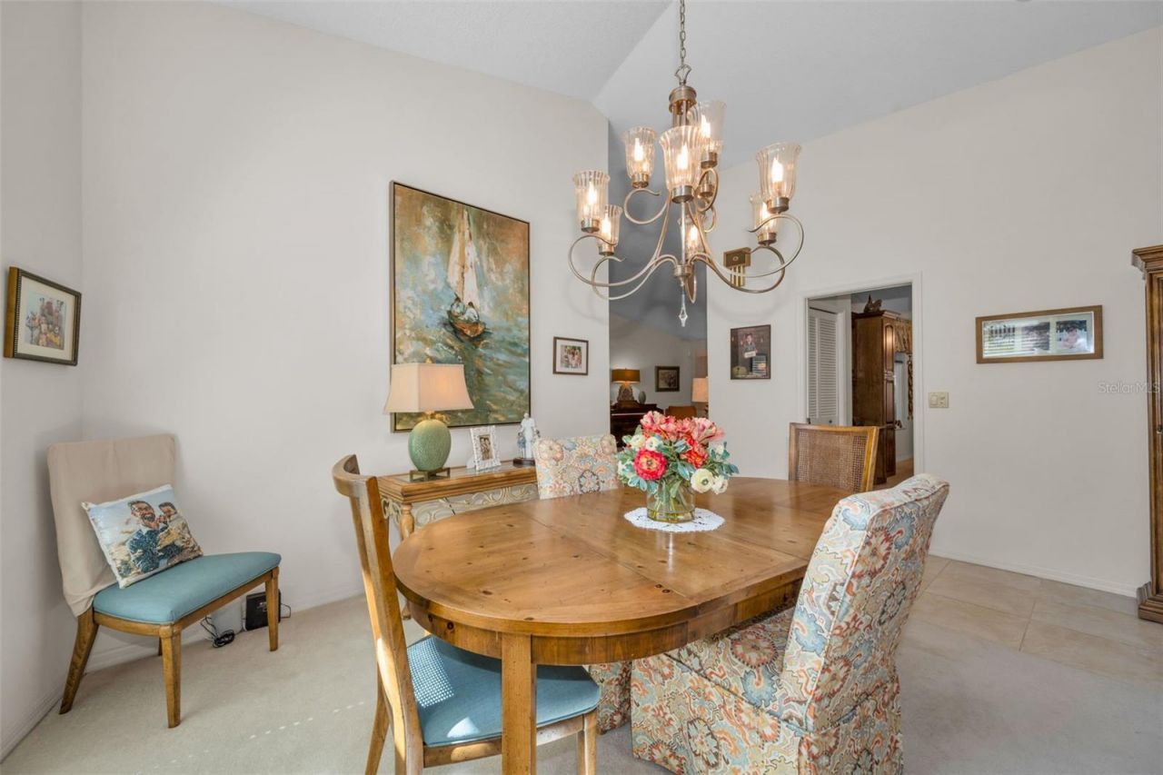 9904 Oaks Lane , Seminole, FL 33772 Photo