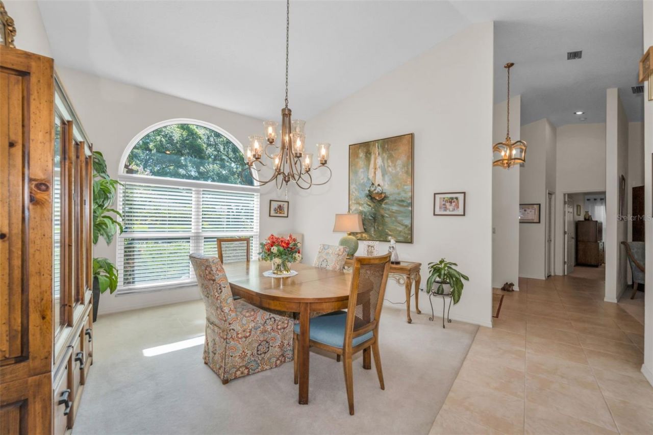 9904 Oaks Lane , Seminole, FL 33772 Photo