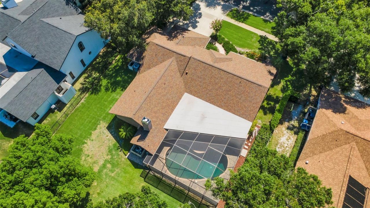 9904 Oaks Lane , Seminole, FL 33772 Photo