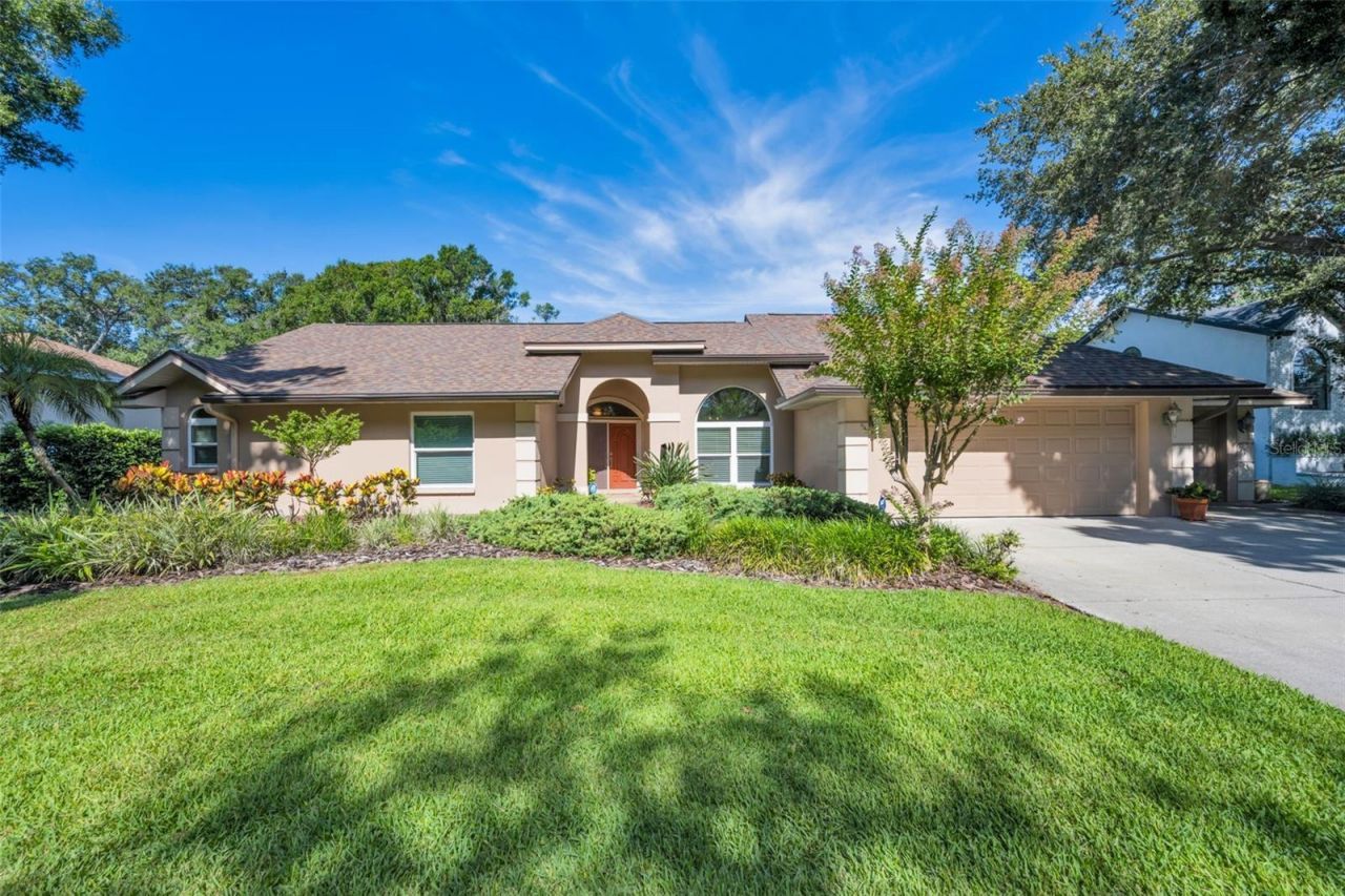 9904 Oaks Lane , Seminole, FL 33772 Photo