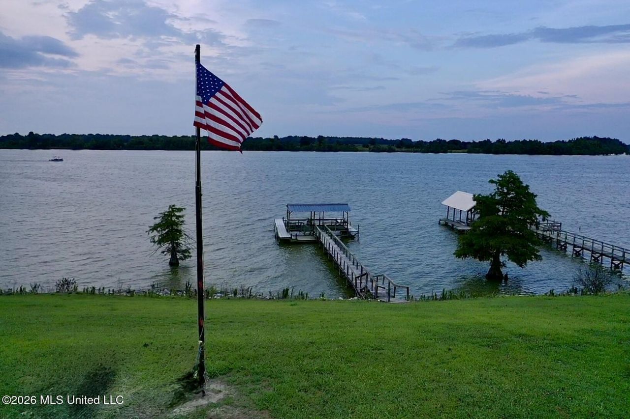 3568 Eagle Lake Shore Road, Vicksburg, MS 39183 Main Photo