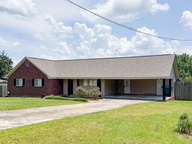 608 Ogilsvie Dr., Petal, MS 39465