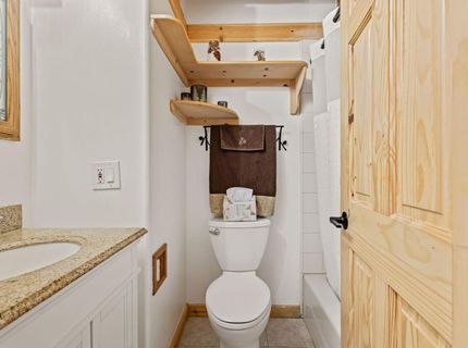 3589 Rocky Point Rd, South Lake Tahoe, CA 96150 Photo
