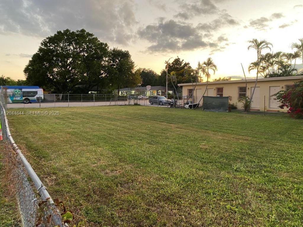 3021 W Flagler St , Miami, FL 33135 Photo