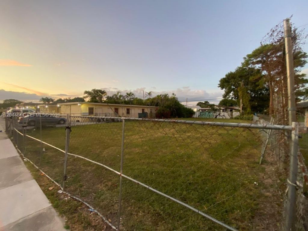 3021 W Flagler St , Miami, FL 33135 Photo