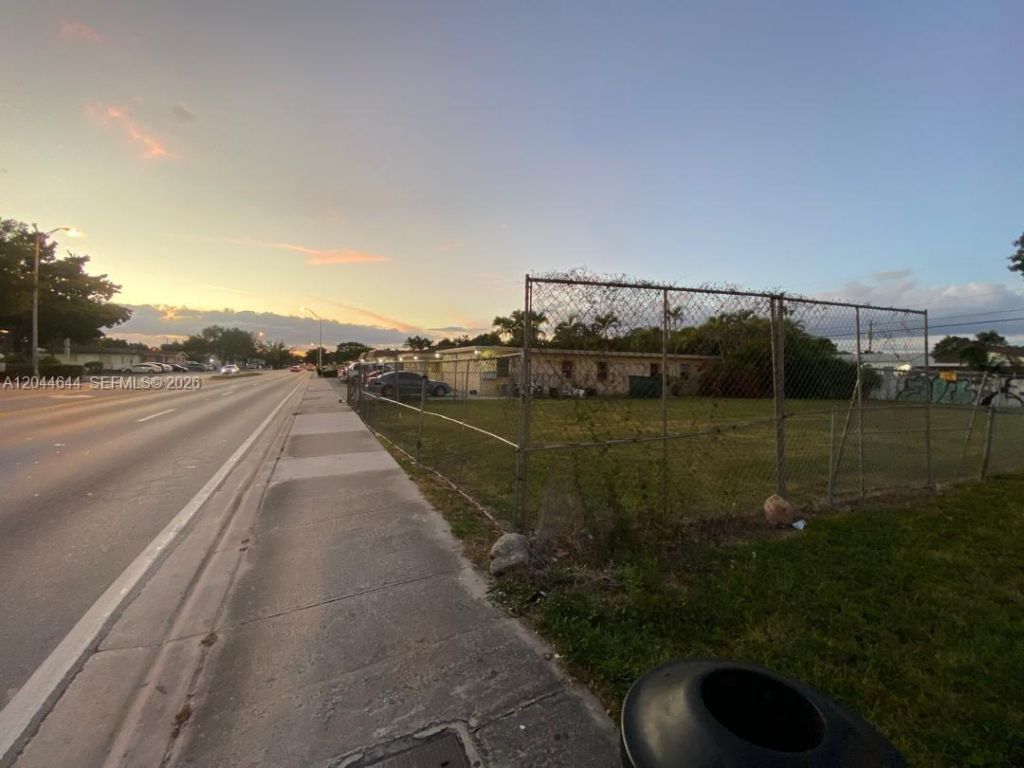 3021 W Flagler St , Miami, FL 33135 Photo