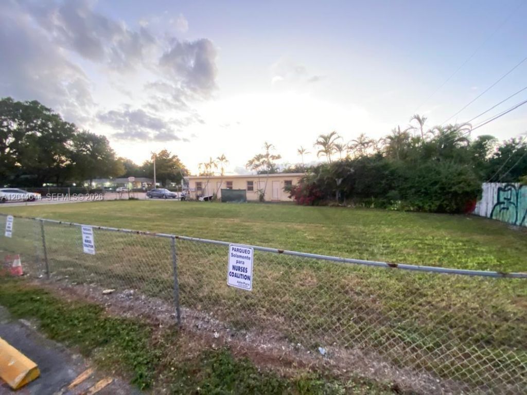 3021 W Flagler St , Miami, FL 33135 Photo