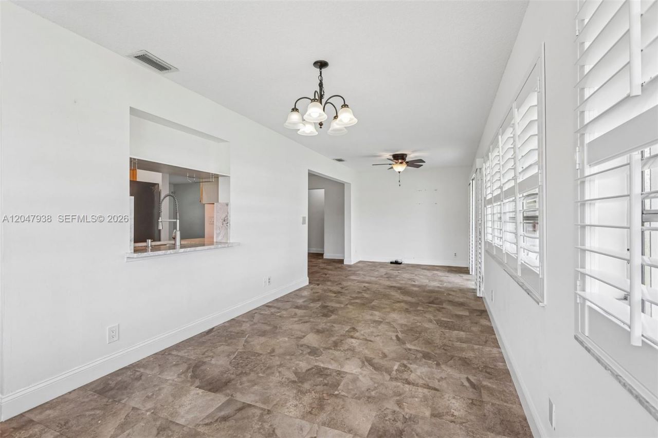 8855 NW 10th Pl , Plantation, FL 33322 Photo