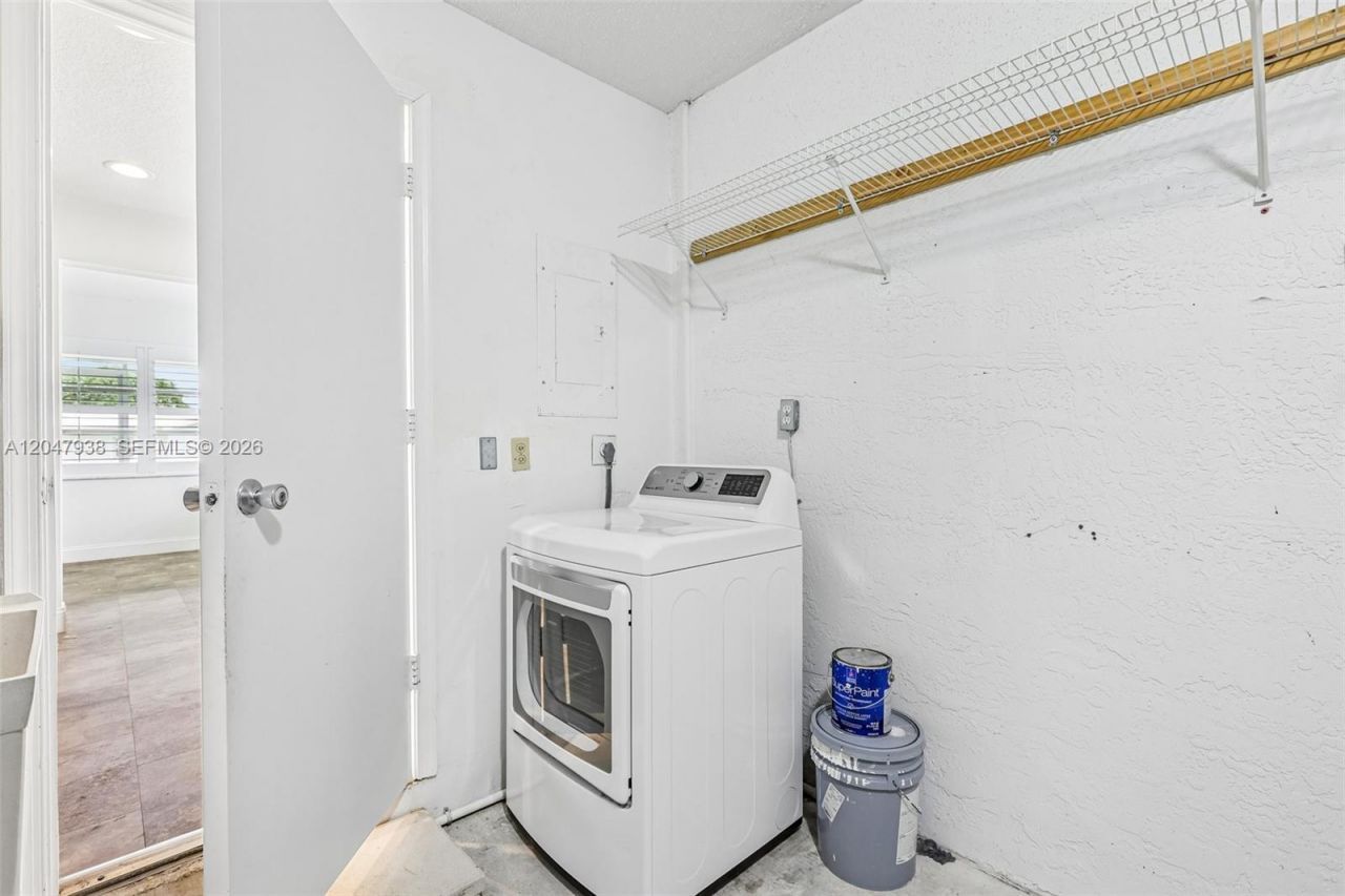 8855 NW 10th Pl , Plantation, FL 33322 Photo