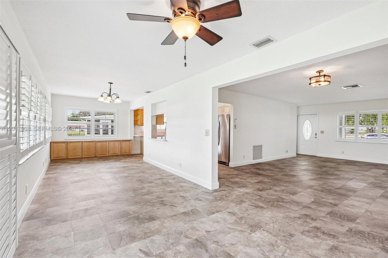 8855 NW 10th Pl , Plantation, FL 33322 Photo