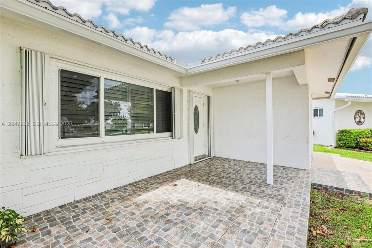 8855 NW 10th Pl , Plantation, FL 33322 Photo
