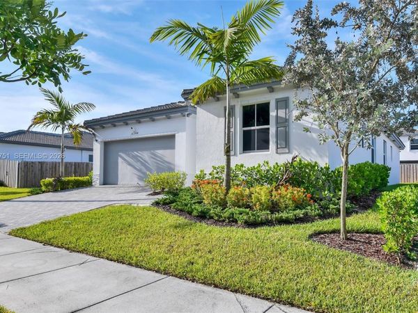 16344 SW 290th St , Homestead, FL 33033