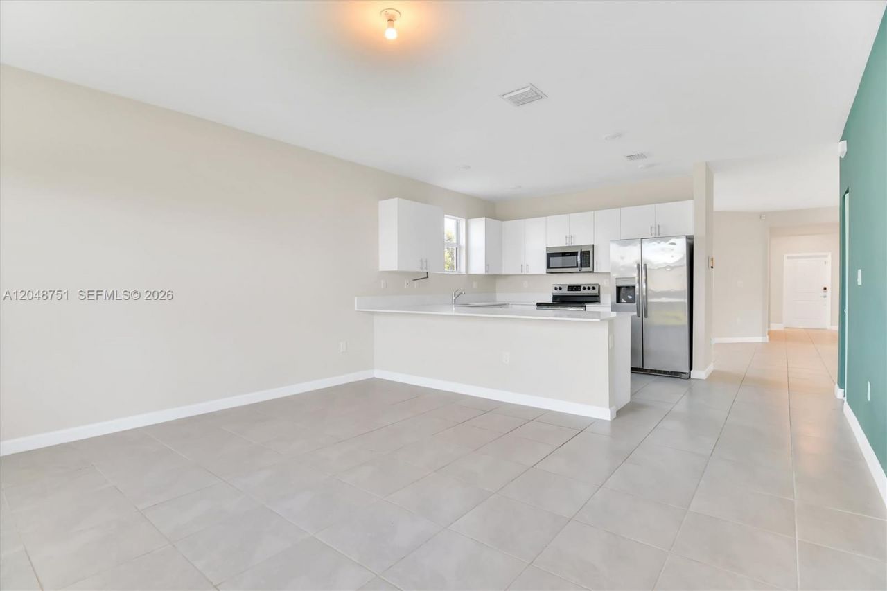 16344 SW 290th St , Homestead, FL 33033 Photo