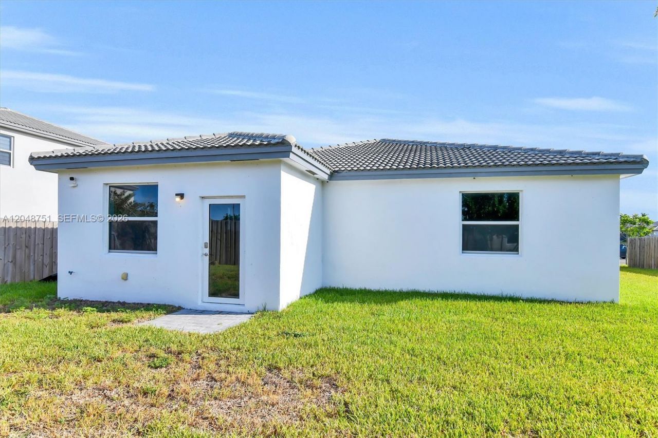 16344 SW 290th St , Homestead, FL 33033 Photo