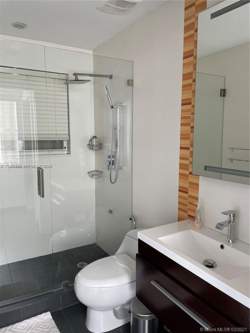10933 NW 73 Te, Doral, FL 33178 Photo