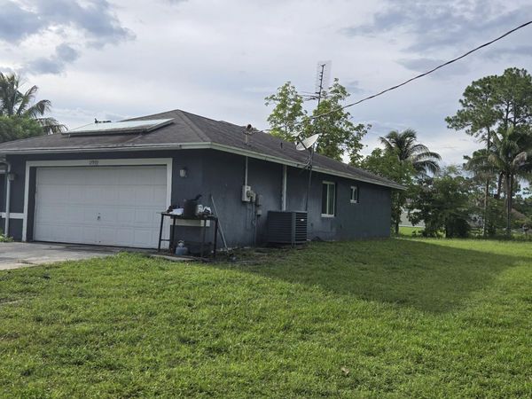 17999 N 46th Ct Court N, The Acreage, FL 33470